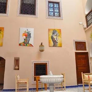 dar-aouinti.marrakeshhotelsmorocco.com/